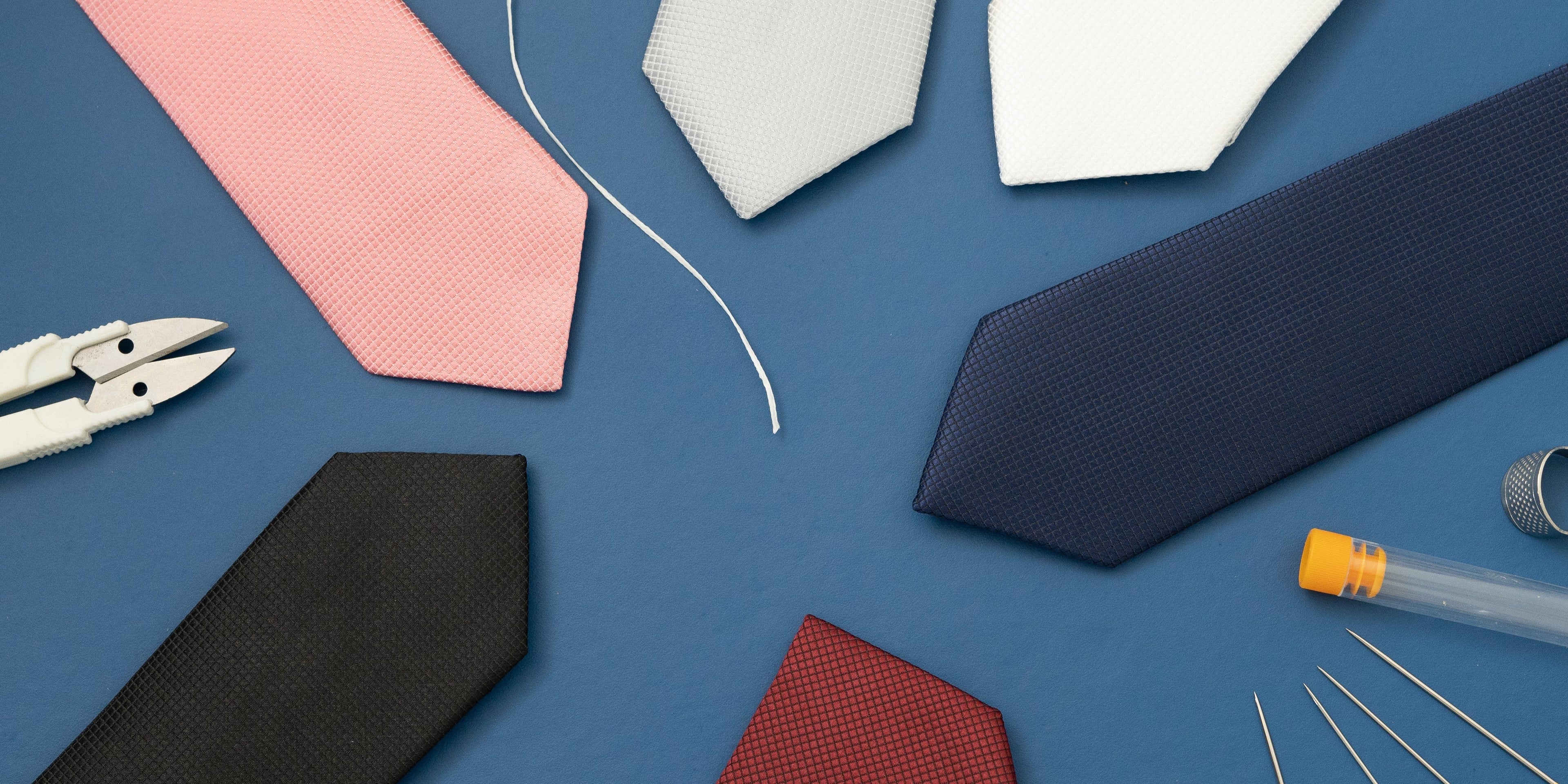 La Tendance Cravates Slim : Comment Adopter un Look Contemporain Imagem